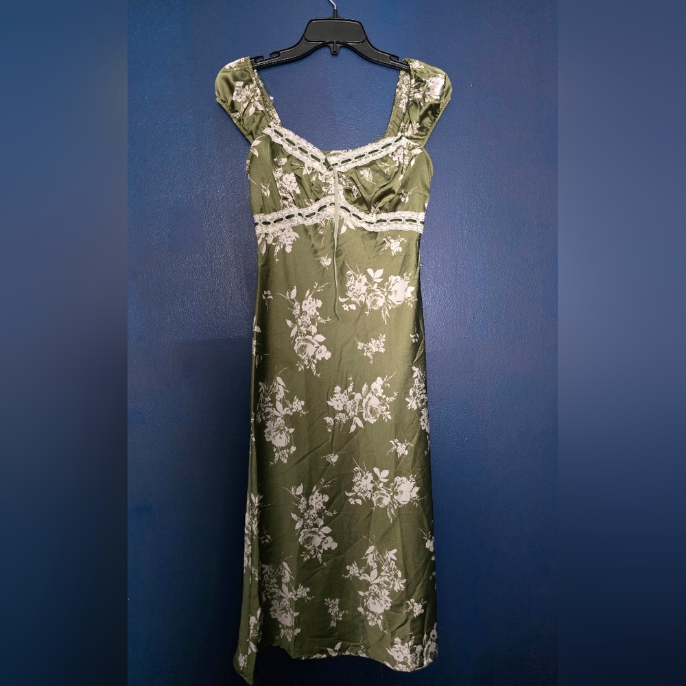 Floral Lace-Trimmed Dress